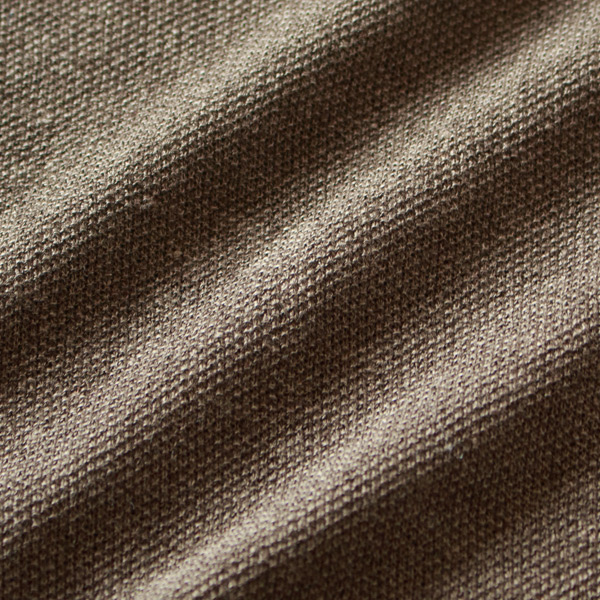 さらりと快適に着られるニット(G.BROWN)