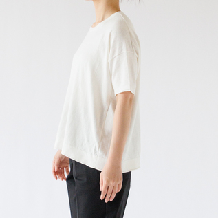 身長163cm・WHITE