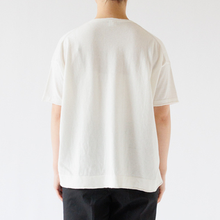 身長163cm・WHITE