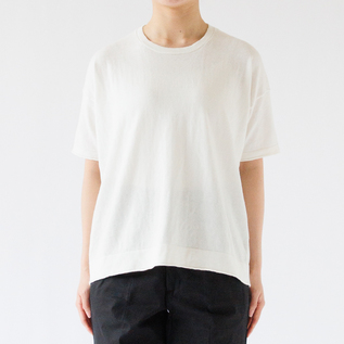 身長163cm・WHITE