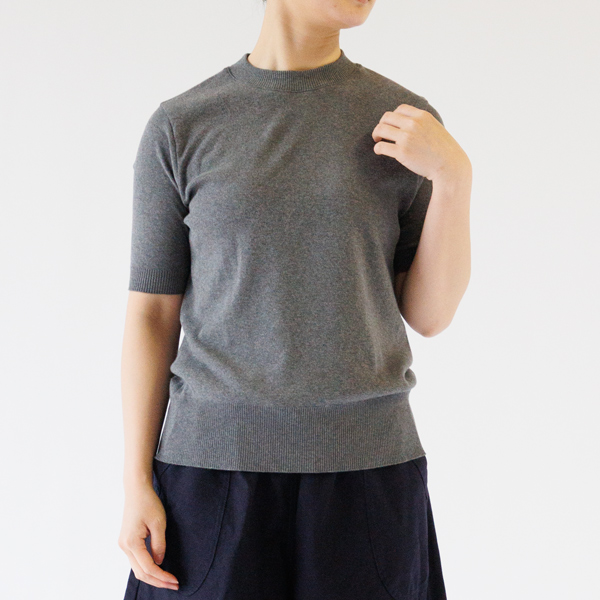 身長162cm・CARBON