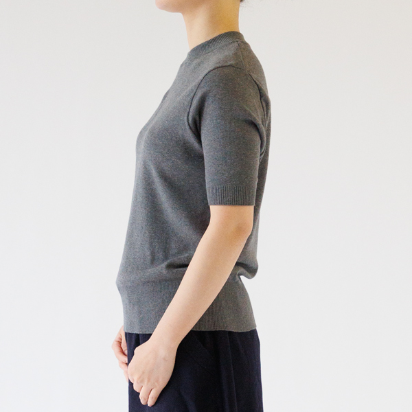 身長162cm・CARBON