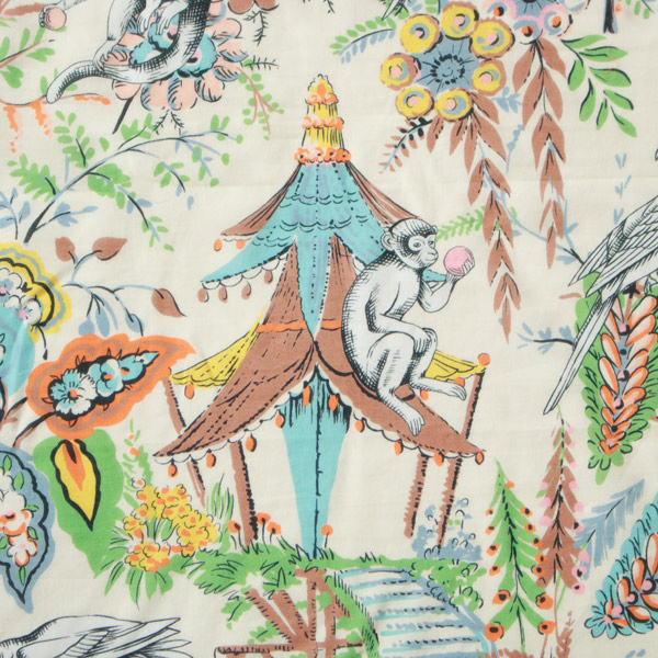 異国の庭園をイメージした、物語・風景を楽しむ華やかなデザイン(PAGODE)