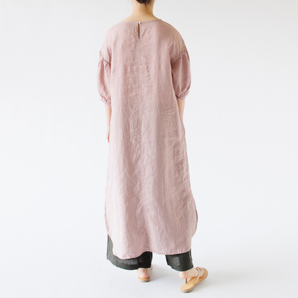 ローズ（身長：163cm）