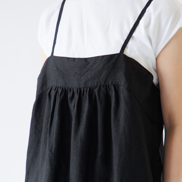 細めのストラップが上品