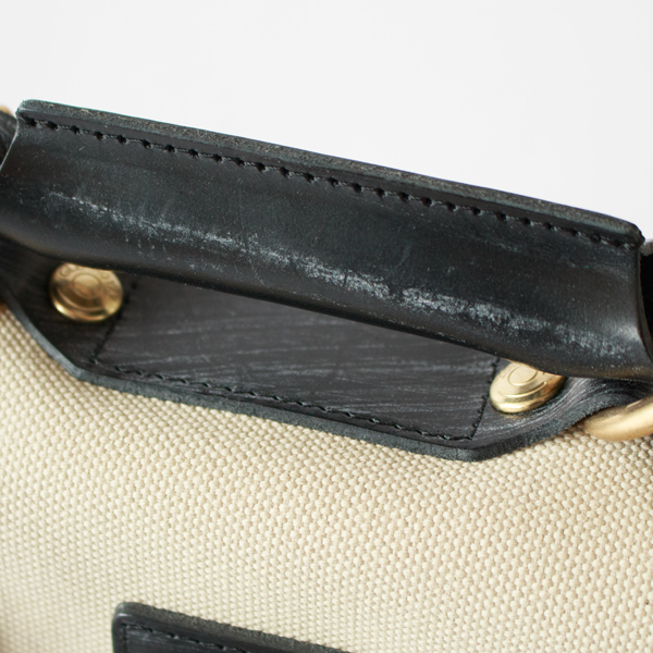 馬具にも用いられてきた堅牢なブライドルレザー