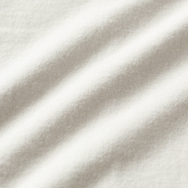 柔らかくさらっと軽い生地