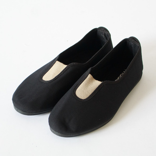 CANVAS PANEL SLIP ON GIMNASIA