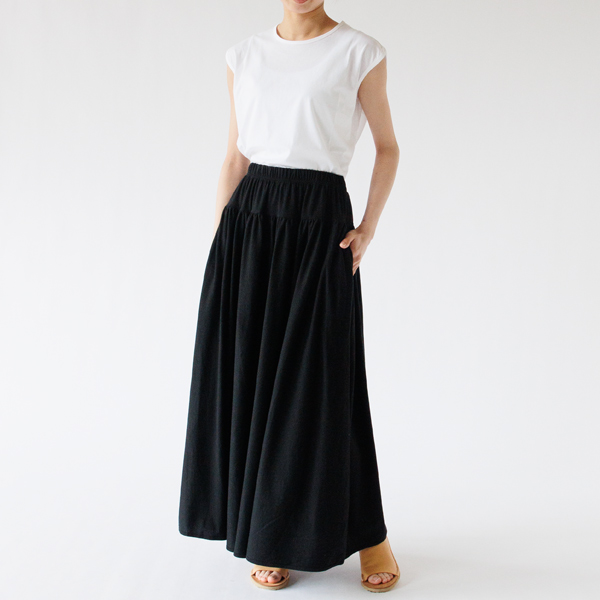 穿いた時に広がりすぎず