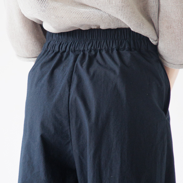 後ベルトにゴムが入っていて楽ちん(身長160cm・NAVY) 後ベルトにゴムが入っていて楽ちん(身長160cm・NAVY)