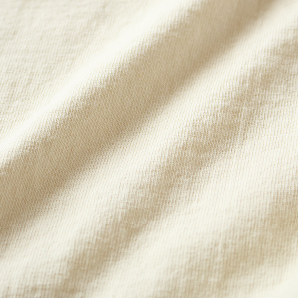 一枚で透けにくい着心地