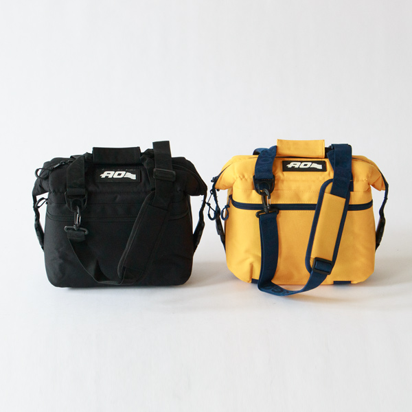 左：Black、右：MaizeYellow