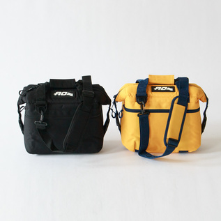 左:Black、右:MaizeYellow 左:Black、右:MaizeYellow