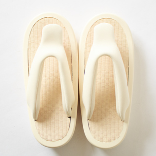 OJOJO 01 WHITE／OJOJO NAITO / Shop ZUTTO for the long lasting