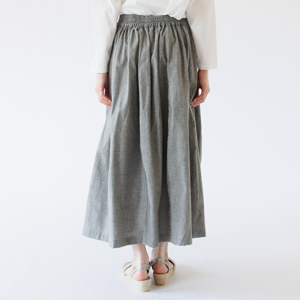 身長160cm・GREY