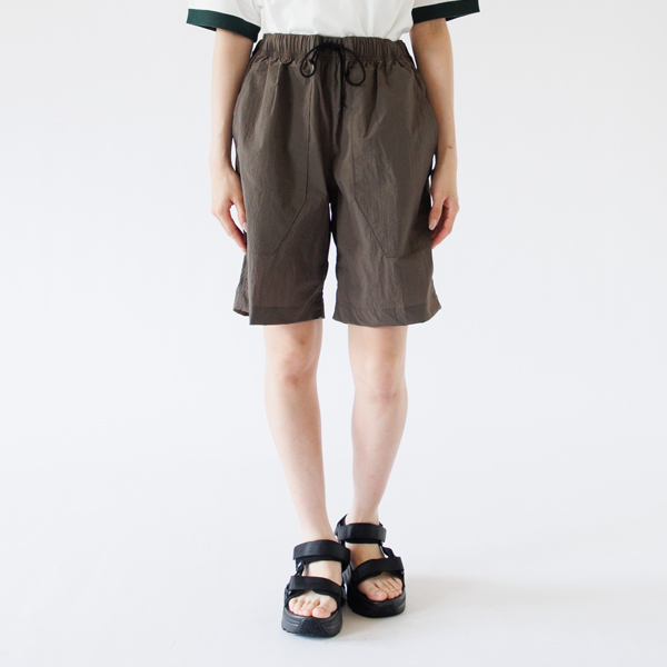 Smoke Wood/S着用、身長：160cm