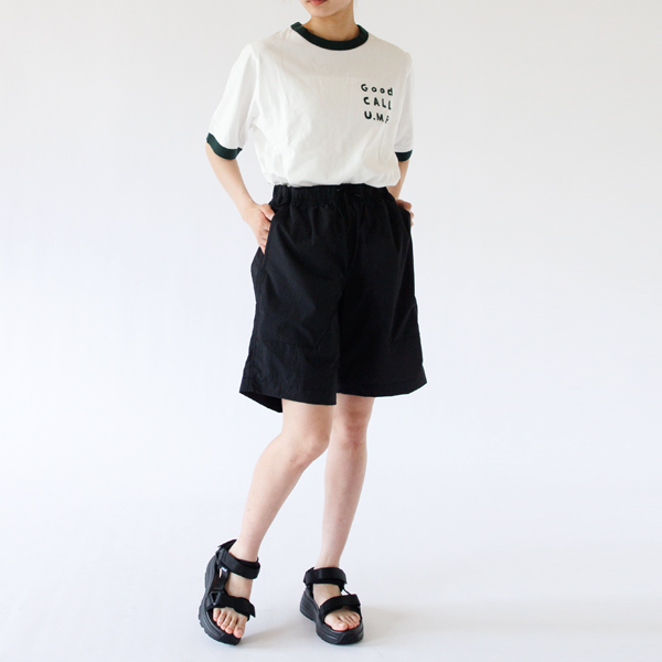 Black/S着用、身長：160cm