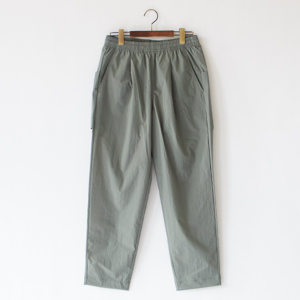 ユニセックス Crispy Umps パンツ(Moss Gray)