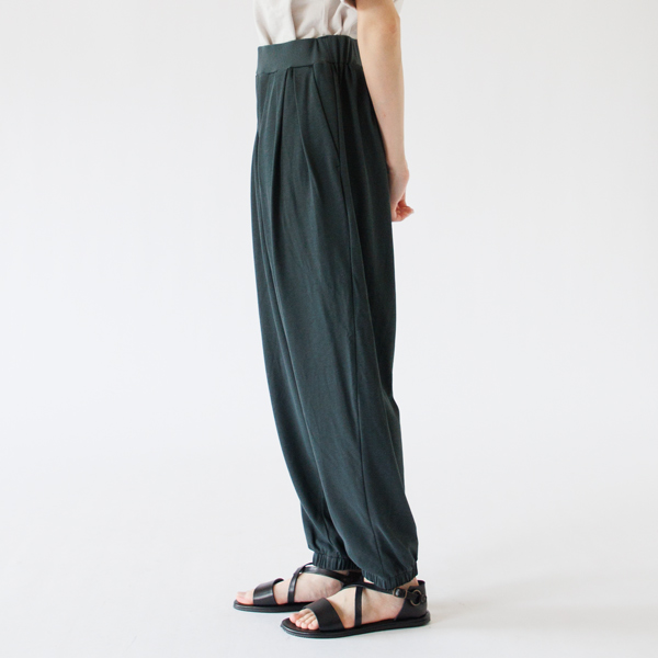 Sea Gray/XS着用、身長160cm