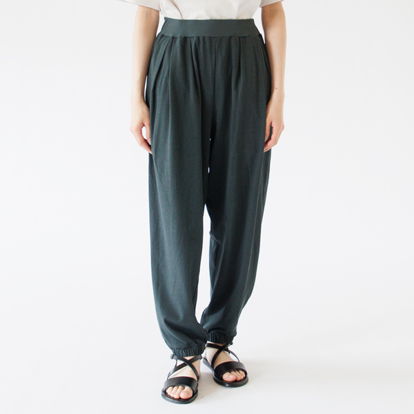 Sea Gray/XS着用、身長160cm