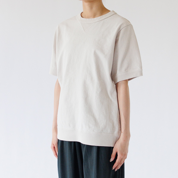 Rosin White/S着用、身長160cm