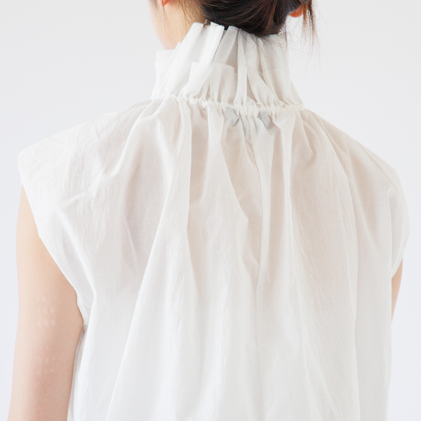 ダブルフリルカラーがポイント(身長160cm・WHITE) ダブルフリルカラーがポイント(身長160cm・WHITE)