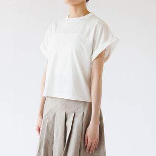 身長160cm・WHITE