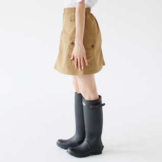 golden khaki、身長：160cm