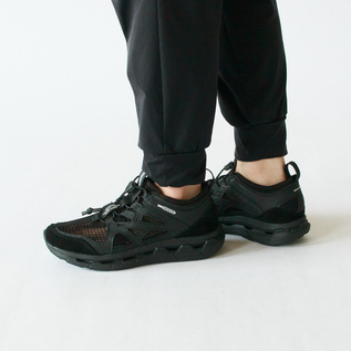 BLACK BLACK