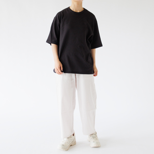 BLACK、身長：160cm