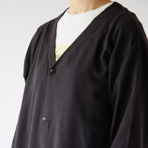 涼しく着られるVネック(BLACK)