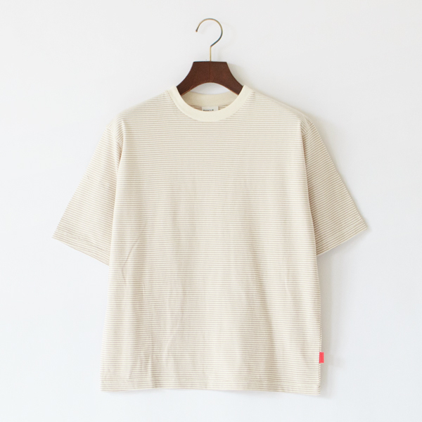 ナローボーダー　クルーネック半袖Tシャツ（NATURAL BEIGE）