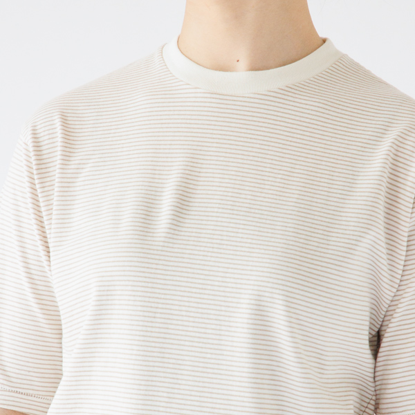 程よく詰まった襟 程よく詰まった襟