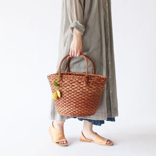 Le Voyage en Panierのチャームをつけて Le Voyage en Panierのチャームをつけて