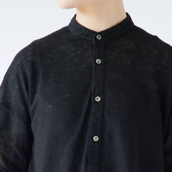 すっきりとした襟周り(身長163cm・BLACK) すっきりとした襟周り(身長163cm・BLACK)