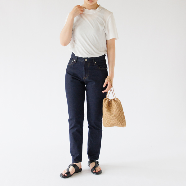 身長163cm・WHITE