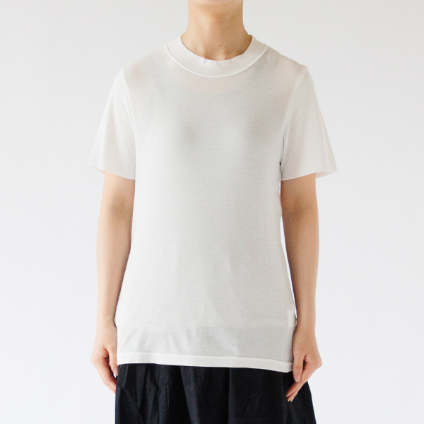 身長163cm・WHITE