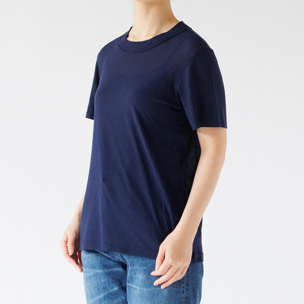 身長163cm・NAVY