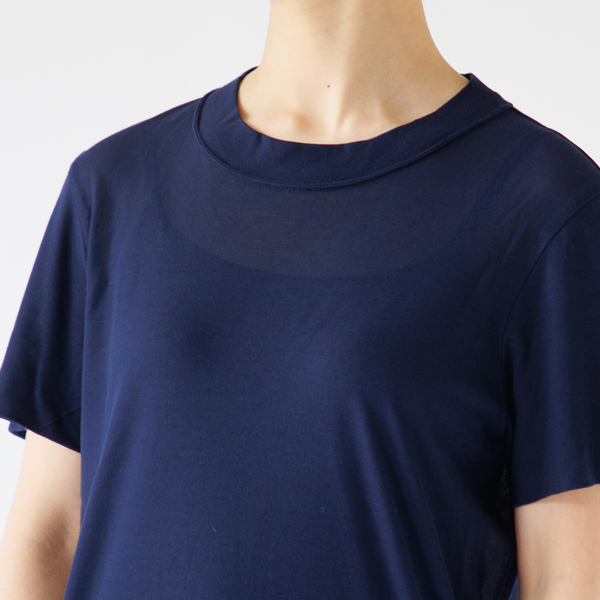 インナーの着用をオススメします(身長163cm・NAVY)