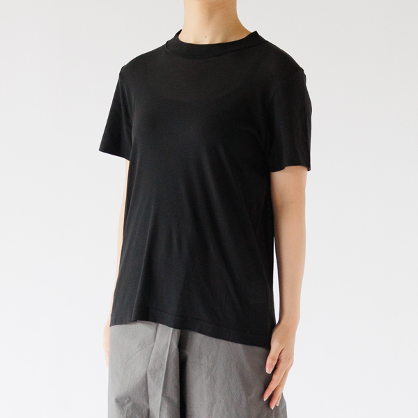 身長163cm・BLACK