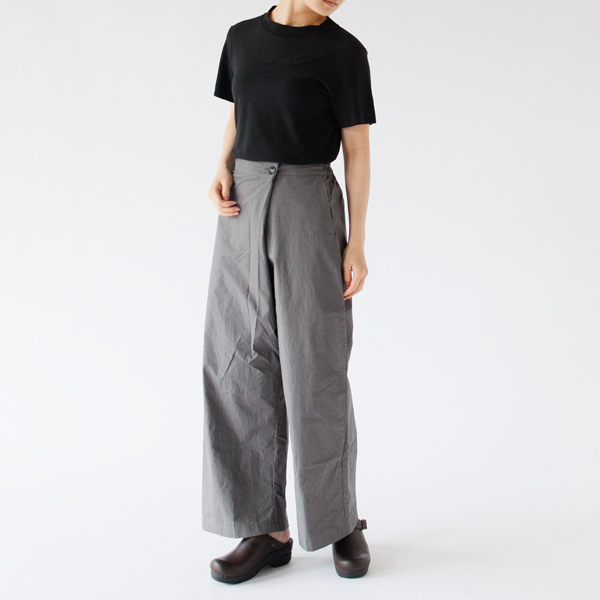 身長163cm・BLACK