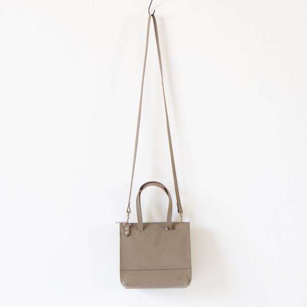 PHILIP クルーズショッパー(ALMOND GRAY) PHILIP クルーズショッパー(ALMOND GRAY)