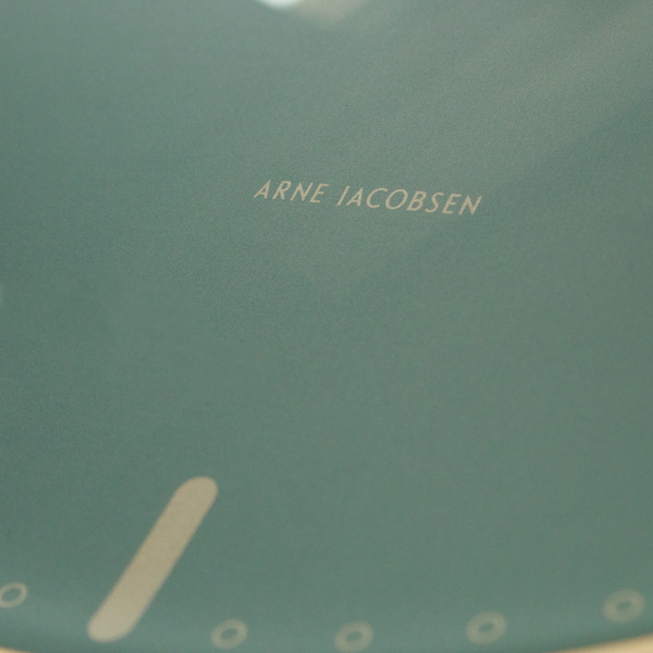 さりげなくARNE JACOBSENの文字(Pennycress GR/290mm) さりげなくARNE JACOBSENの文字(Pennycress GR/290mm)