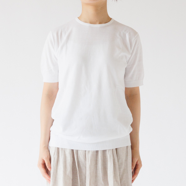 身長：162cm(WHITE/S)
