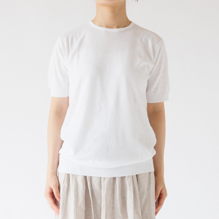 身長：162cm(WHITE/S)