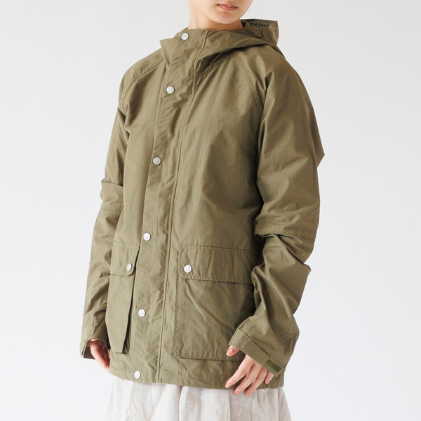 Green 身長:162cm Green 身長:162cm