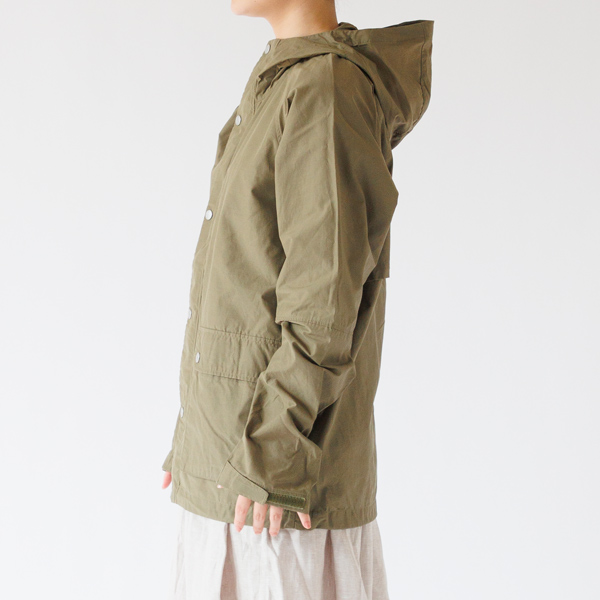 Green 身長:162cm Green 身長:162cm