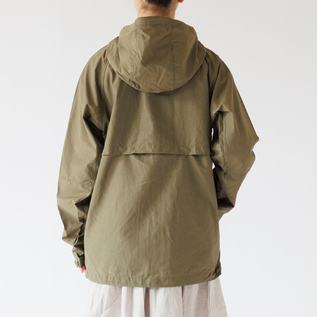 Green 身長:162cm Green 身長:162cm