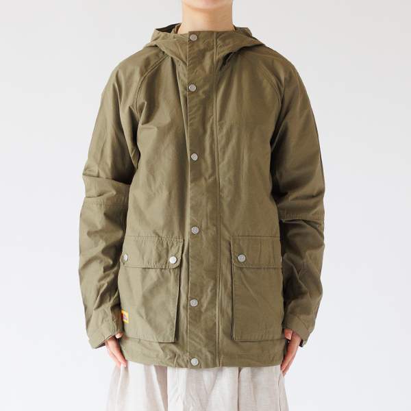 Green 身長:162cm Green 身長:162cm