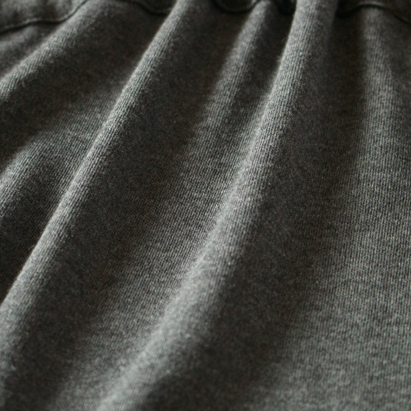 伸縮性のある気持ちいい着心地(GREY MARL)